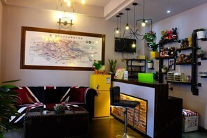 Lobby - Jiuqi Zhangjiajie Yunqin Boutique Inn (National Forest Park Wulingyuan Biaozhimen) (Zhangjiajie)