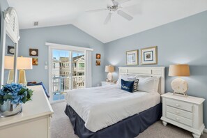 3 bedrooms, iron/ironing board, WiFi (free), bed sheets