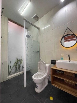 Villa, City View | Bathroom - Villa Sampai Dieng (Dieng Kulon)