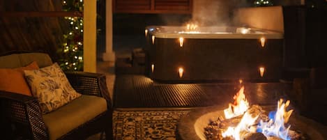 Outdoor spa tub