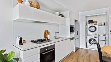 Dishwasher, coffee/tea maker