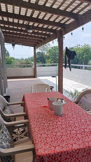 Buiten dineren
