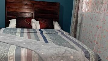1 chambre, fer et planche à repasser, Wi-Fi, draps fournis