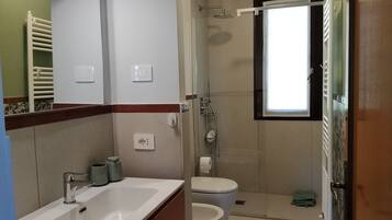 Dusche, Bidet