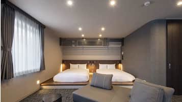 Deluxe Twin Room, Non Smoking | Desk, laptop workspace, blackout curtains, soundproofing