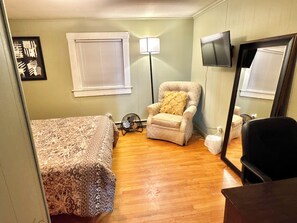 3 Schlafzimmer, Schreibtisch, Bügeleisen/Bügelbrett, kostenloses WLAN