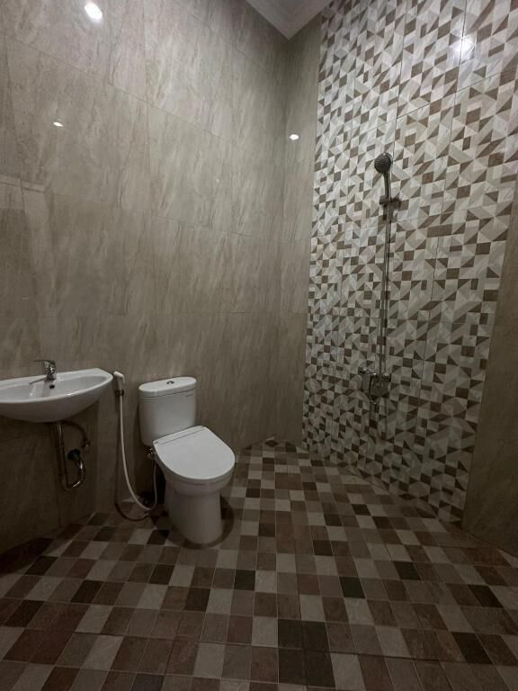 Room, Balcony, Garden View | Bathroom