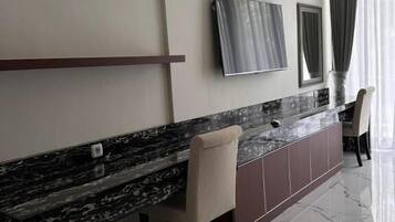 Room, Balcony, Garden View | Interior