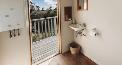 River Retreat - Off the Grid Escape
