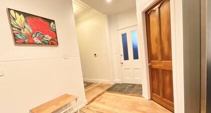 Heritage Heart, City Smart - 4BR Villa Great Views