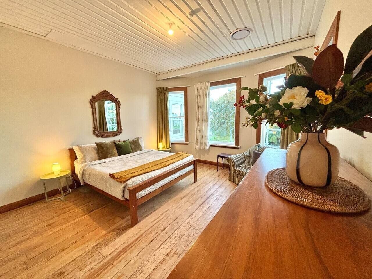 Bedroom 4 - Master