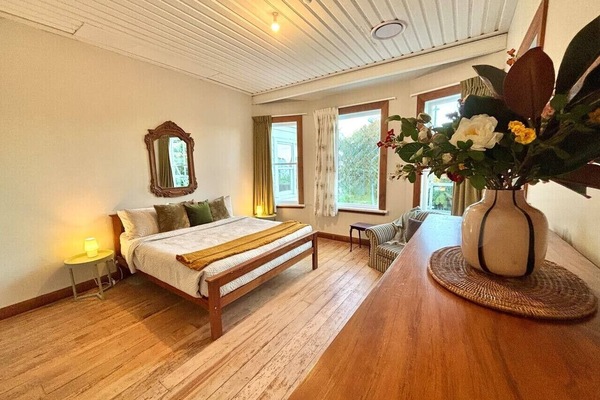 Bedroom 4 - Master