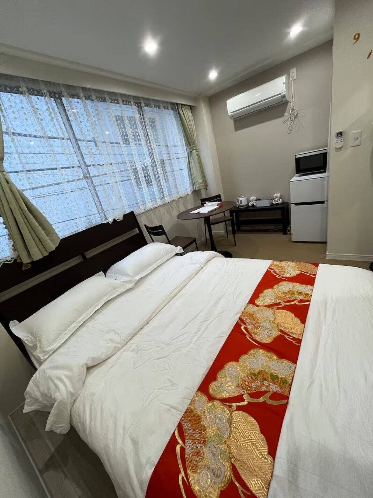 Habitación Confort doble, no fumadores (202) | Escritorio, wifi gratis, ropa de cama