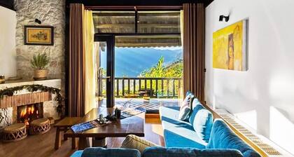 Premium Two-Bedroom Villa with Mountain Balcony