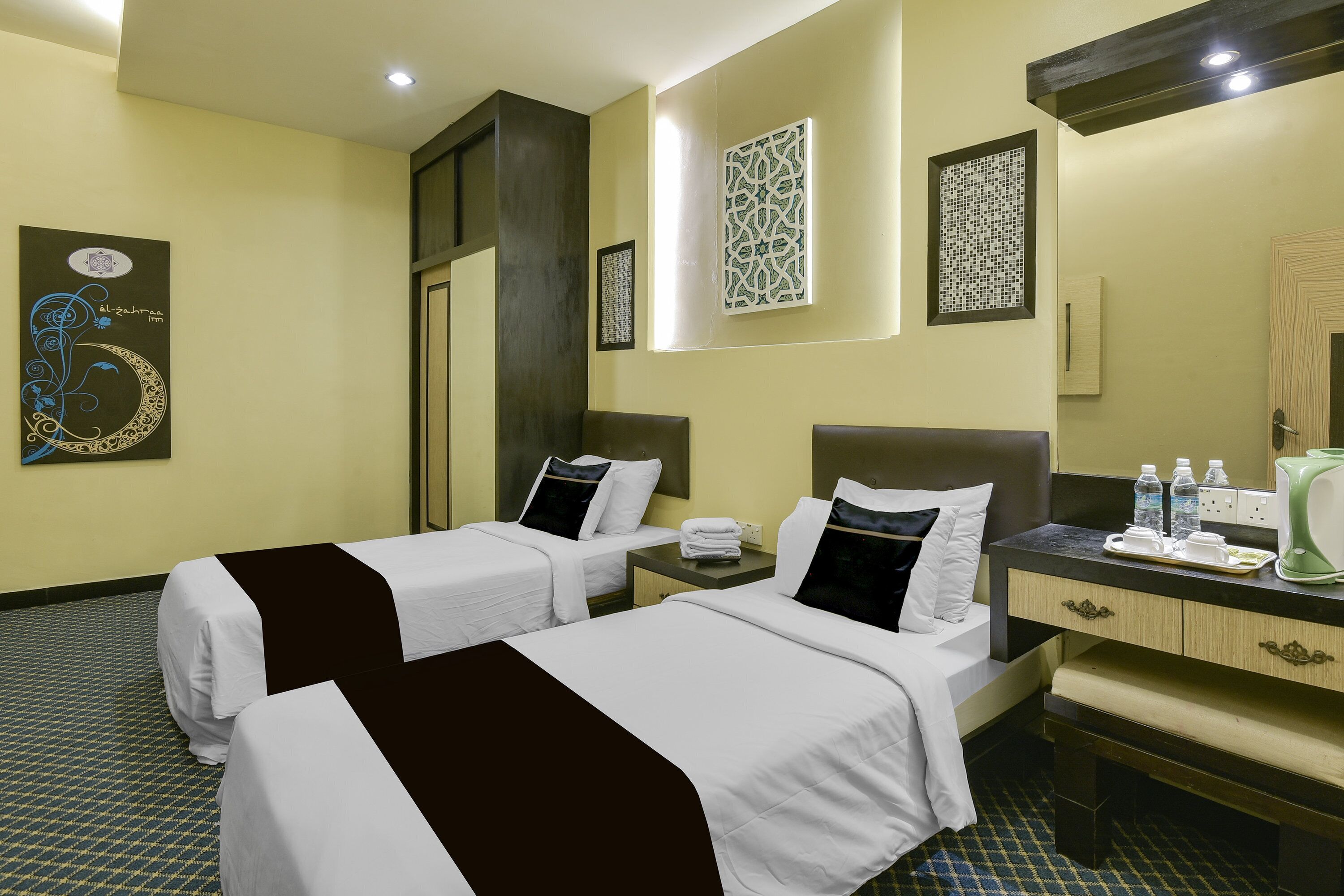 Standard Twin | Desk, free WiFi, bed sheets