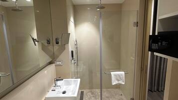 Comfort Studio, City View | Bathroom | Shower, free toiletries, hair dryer (on request), slippers