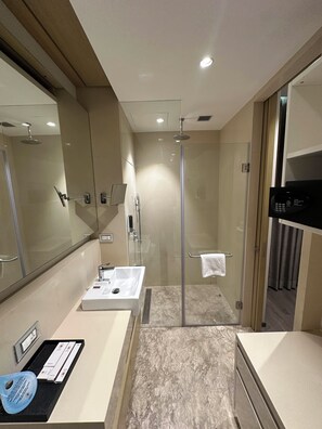 Comfort Studio, City View | Bathroom - Nivasana Residences Vadodara (VADODARA)