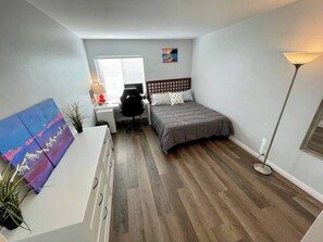 2 Schlafzimmer, Bügeleisen/Bügelbrett, Internetzugang, Bettwäsche