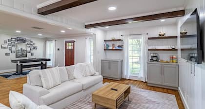 Stylish home ~15 mins from Med Ctr & NRG Stadium