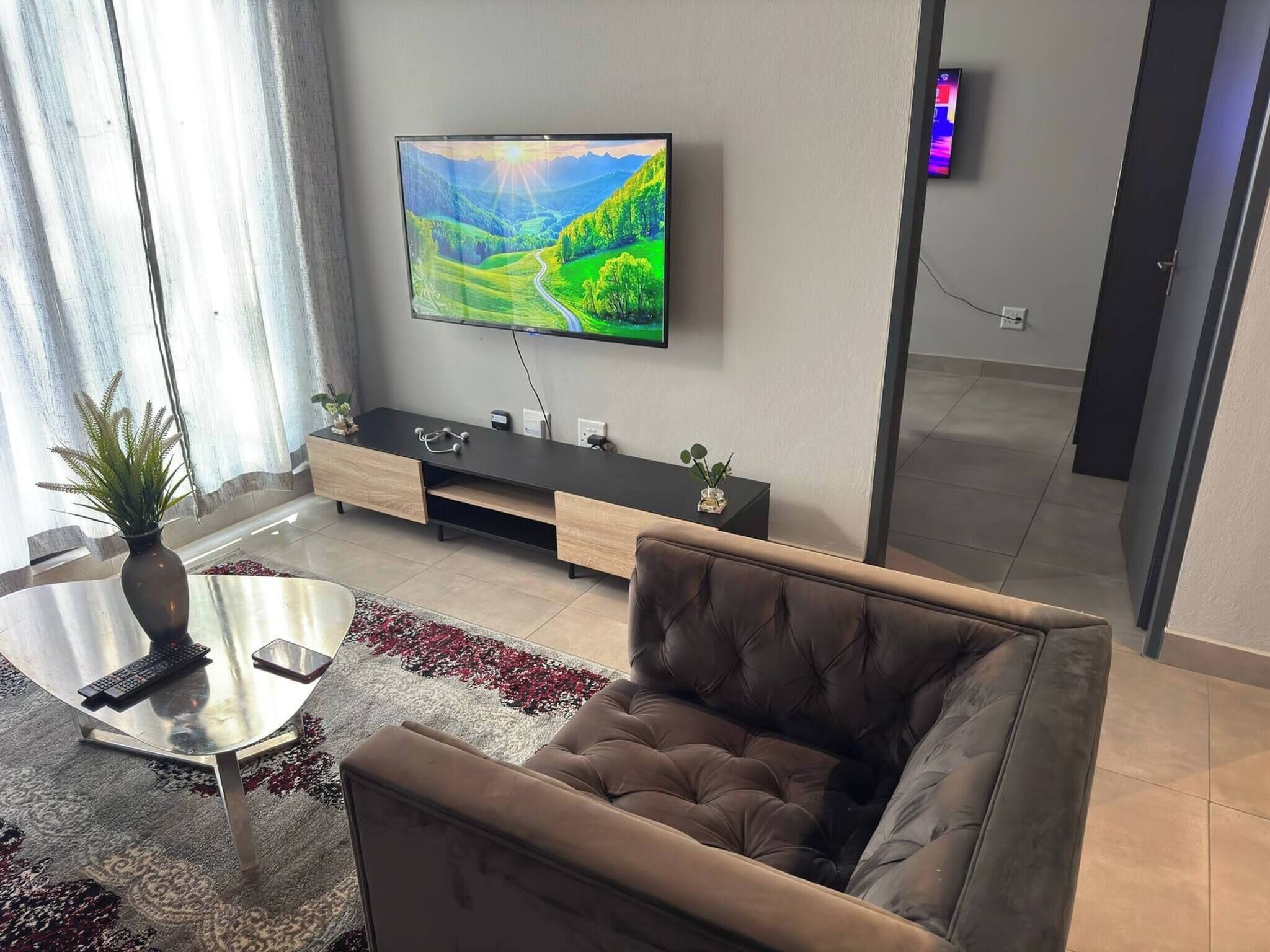 Apartment, 2 Bedrooms, Smoking, Balcony | Living room