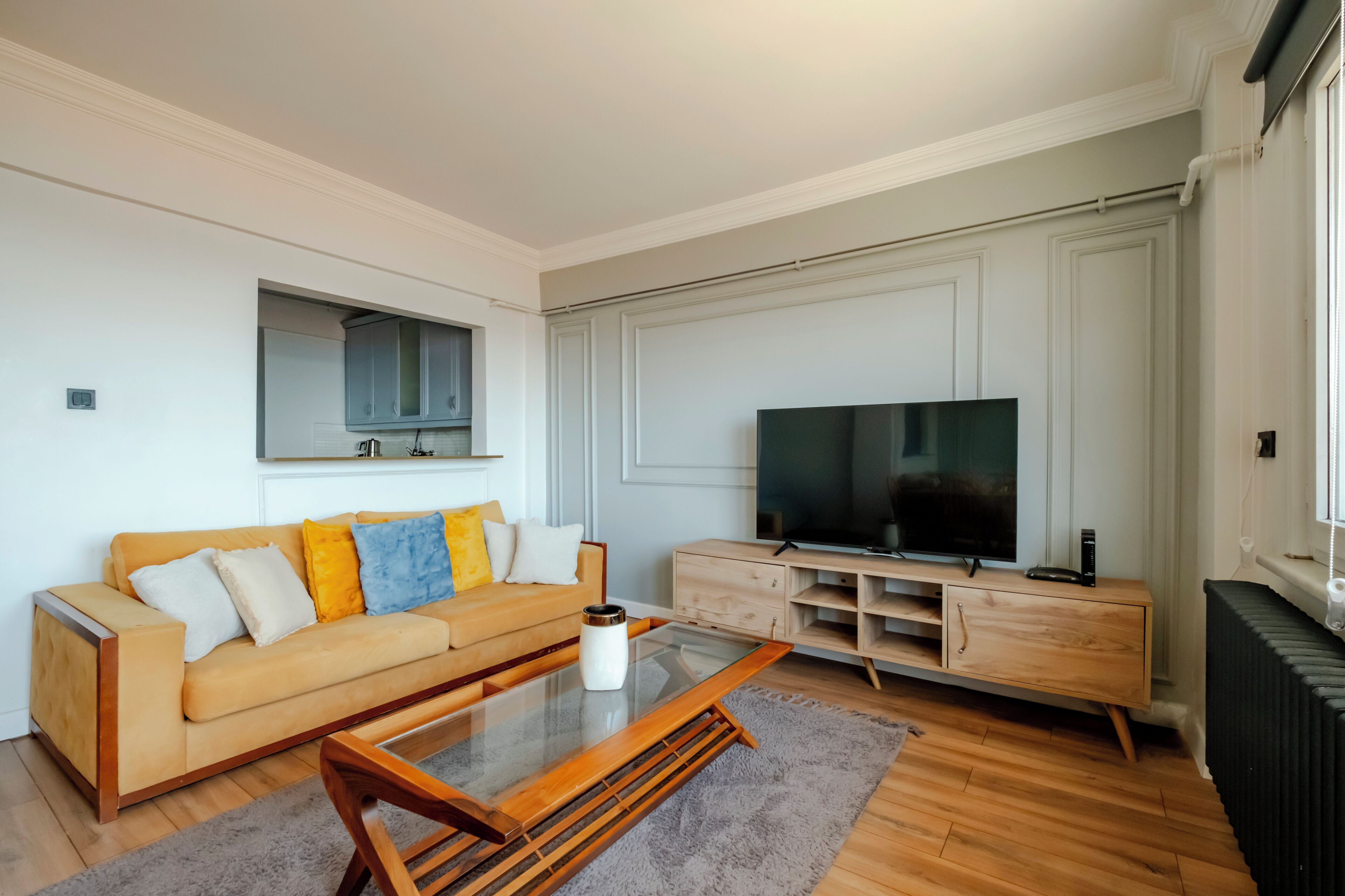 Spacious 2br Sea View - Balcony - Prime Location - Istanbul