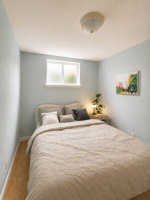 Room - Cozy Seattle Suite Near SeaTac Airport & Downtown Seattle (Burien)