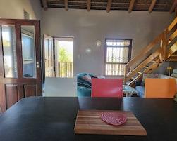 House, 2 Bedrooms, Patio, Lake View | Living room