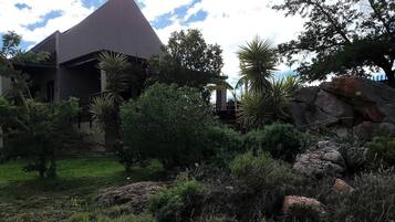 Maison, 2 chambres, patio, vue lac | Enceinte de l’hébergement