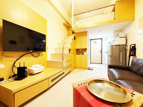 STARJOPHIEL- Cozy Loft Apartment near MRT Zhongshan