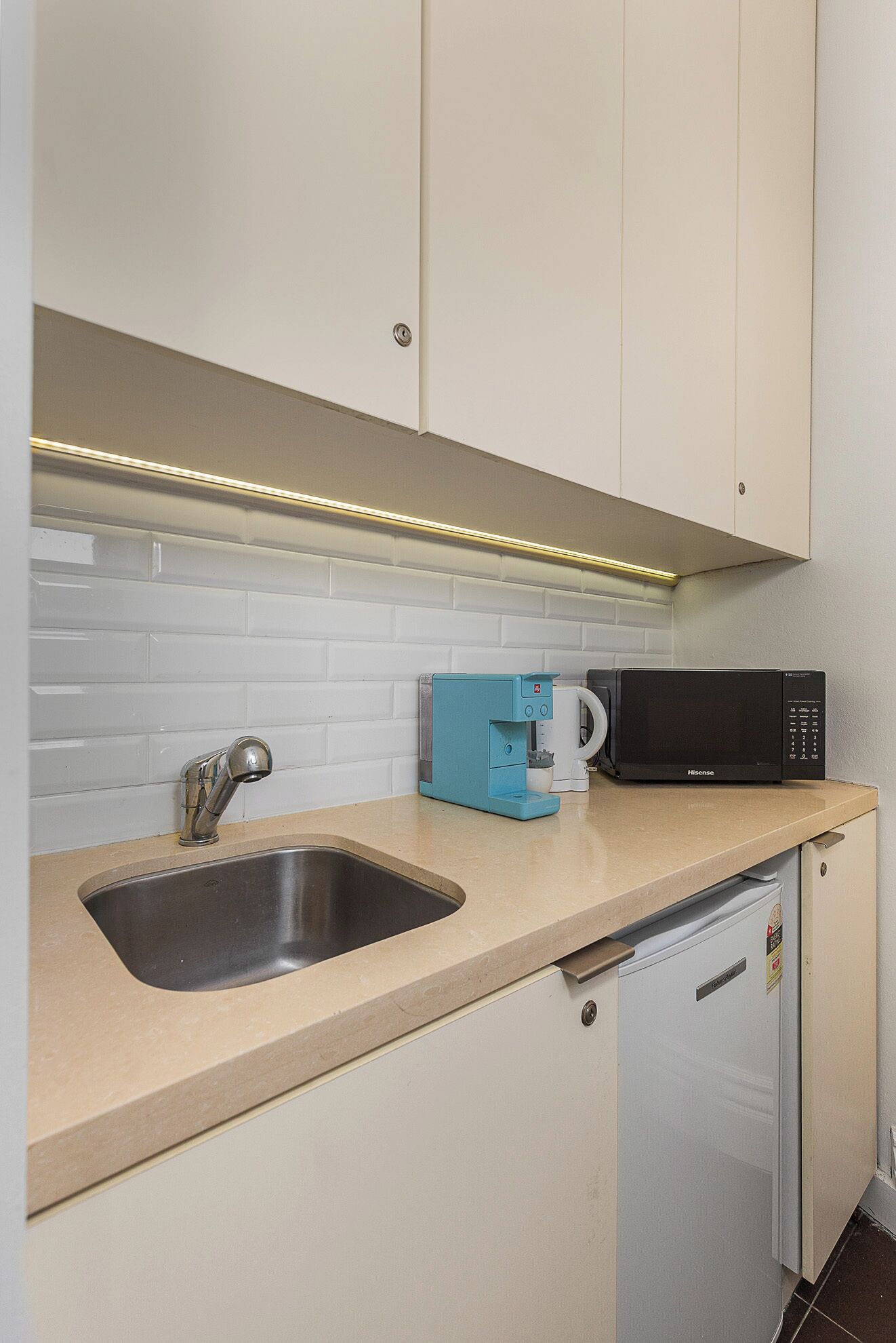 Suite estudio | Cocina privada | Nevera en la zona común y microondas