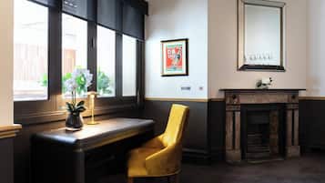 Habitación doble, baño privado | Interior