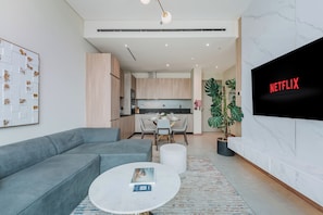 ลักซ์ชัวรี่เพนท์เฮาส์, 2 ห้องนอน, เครื่องปรับอากาศ, วิวเมือง | บริเวณนั่งเล่น