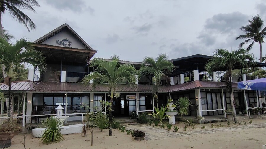 Puerto Paraiso Hostel