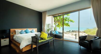 Ma'S Sea Beach House