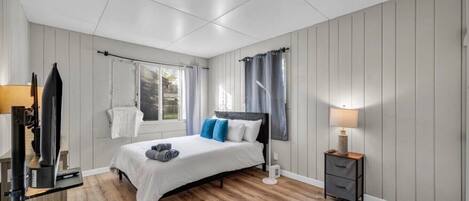 2 chambres, fer et planche à repasser, lit de bébé portatif, Wi-Fi