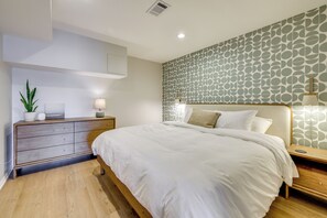 Room - Private Duck Lake Access: Up North Getaway (Interlochen)