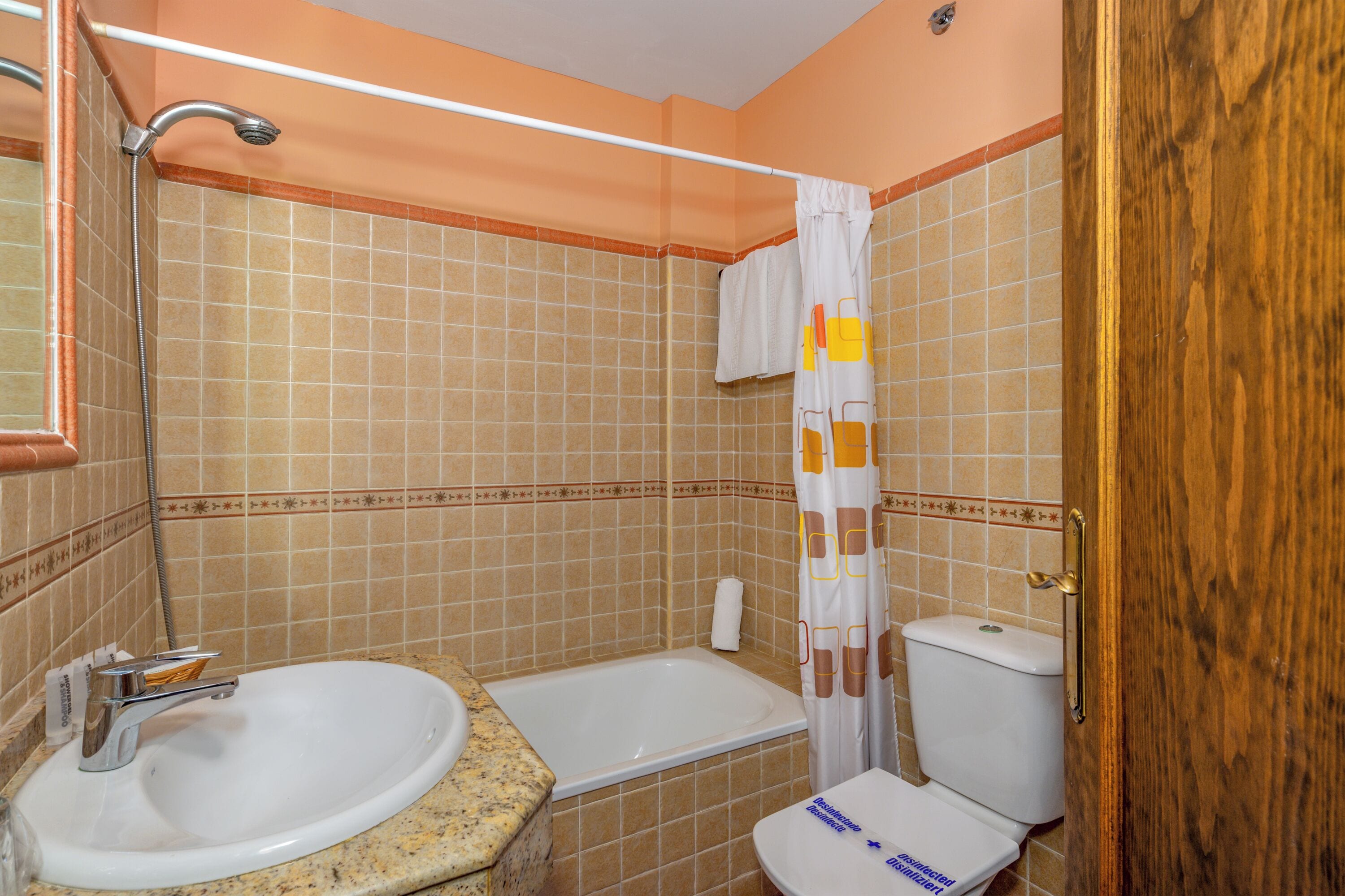 Family Triple Room, Balcony, City View | Bathroom | Free toiletries, hair dryer, towels