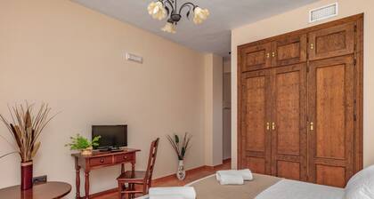 HOTEL BALCON DE LOS MONTES