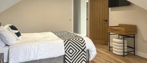 4 bedrooms, free WiFi