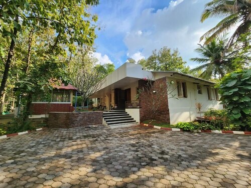 Golden Castle Villa