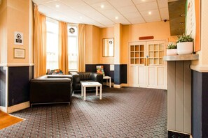 Lobby - Standard Single Room (Cardiff)