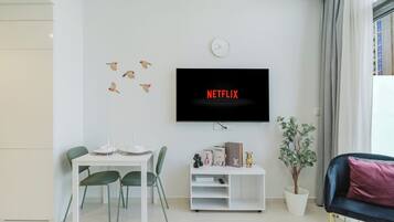 Exclusive-Studio, 1 King-Bett, Klimaanlage, Kanalblick | Speisen