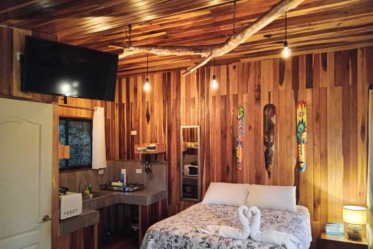 Casa panorámica en un árbol, balcón, vistas a la montaña (Mono Aullador) | Wifi gratis