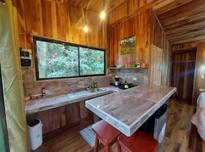 Casa na árvore panorâmico, sacada, vista para a montanha | Cozinha privada