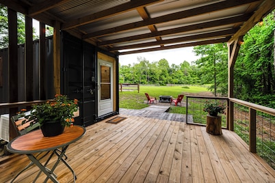 Tiny Cabin Nature Retreat Near Blue Rock