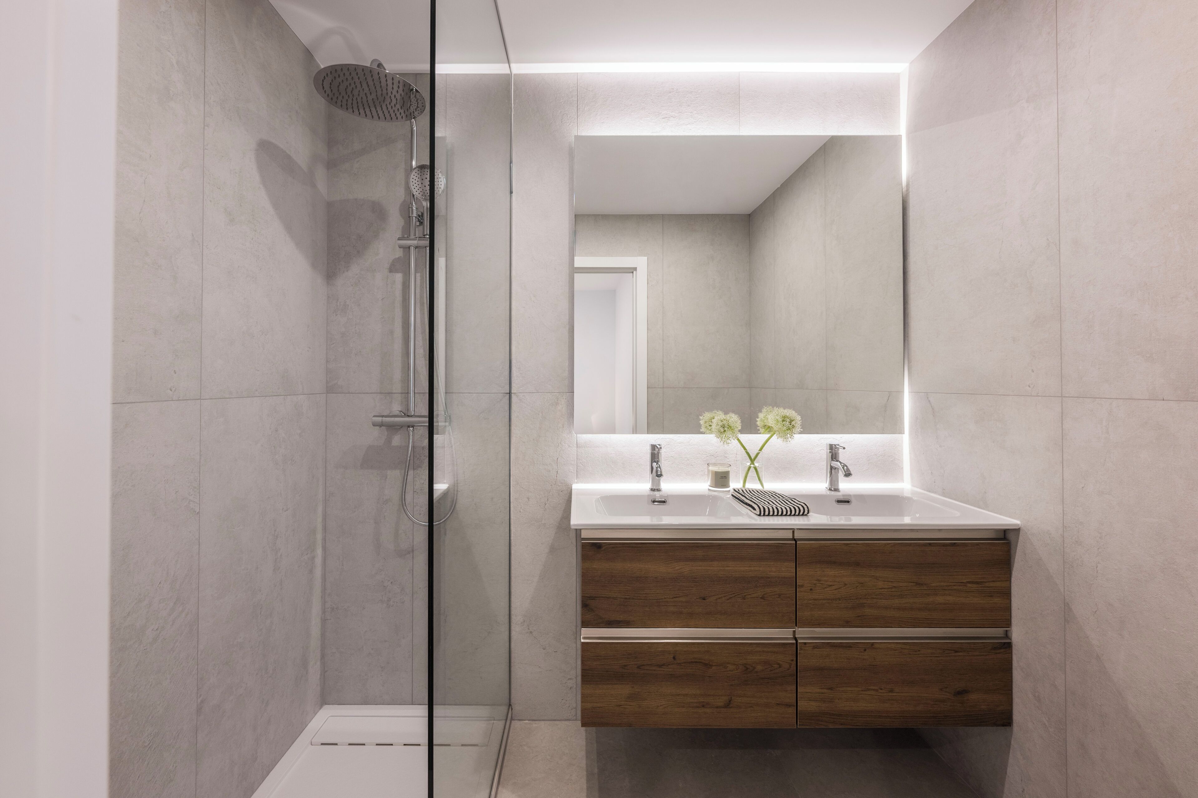 Family Apartment, Patio | Bathroom | Shower, hair dryer, towels, soap