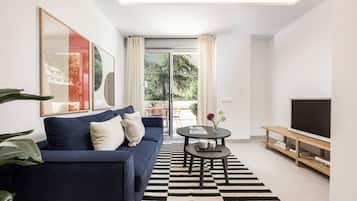 Family Apartment, Patio | Living area