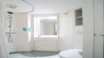 Shower, towels
