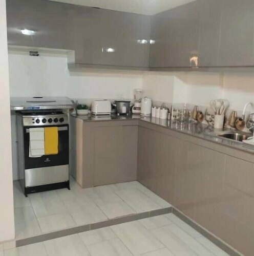 Modern Comfort and Convenience in South Quito