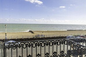Beach - Superior Double Room (Eastbourne)